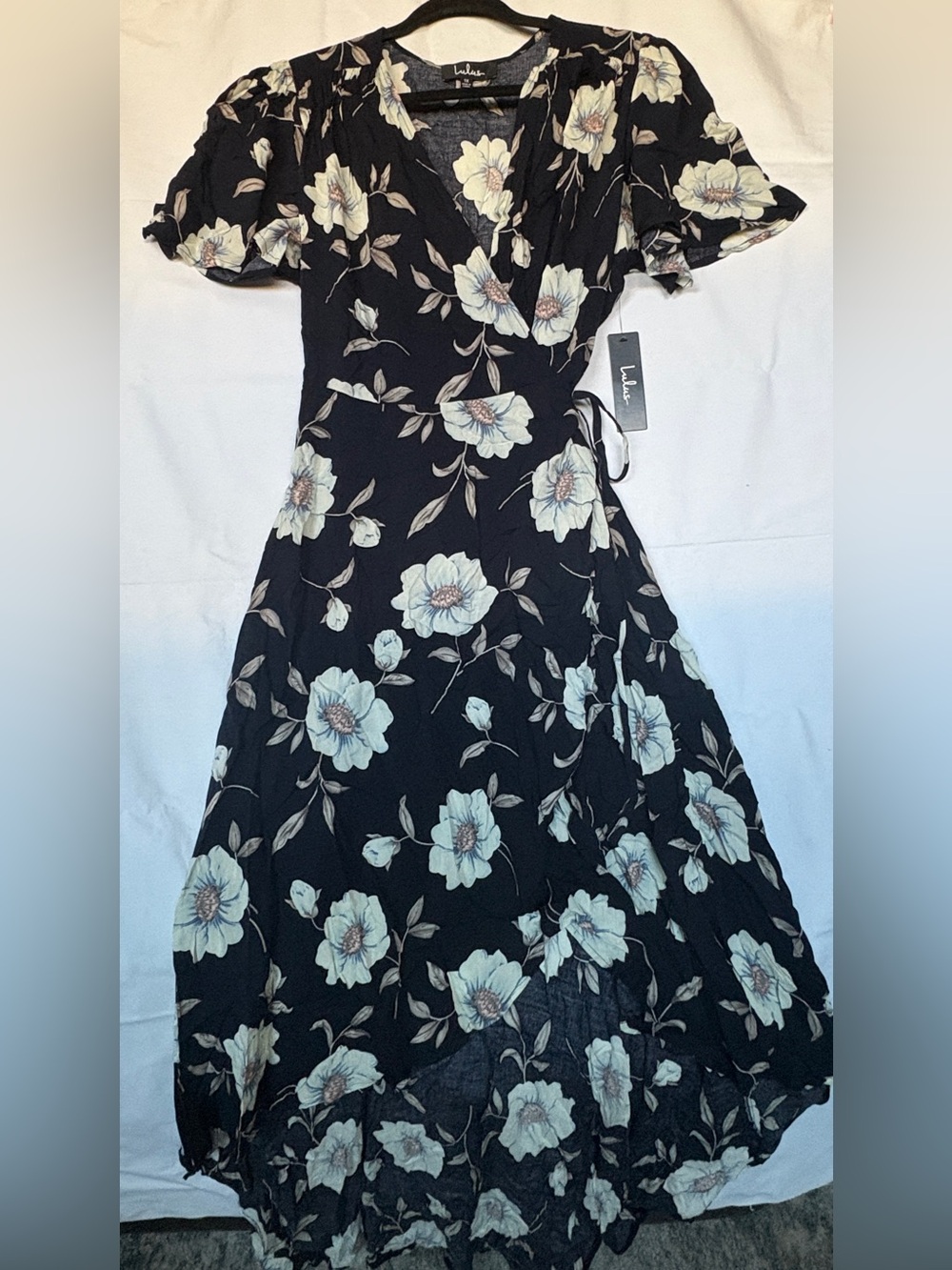 NWT Lulus Black Floral Wrap Dress 1X Plus Size Flutter Sleeve High Low New